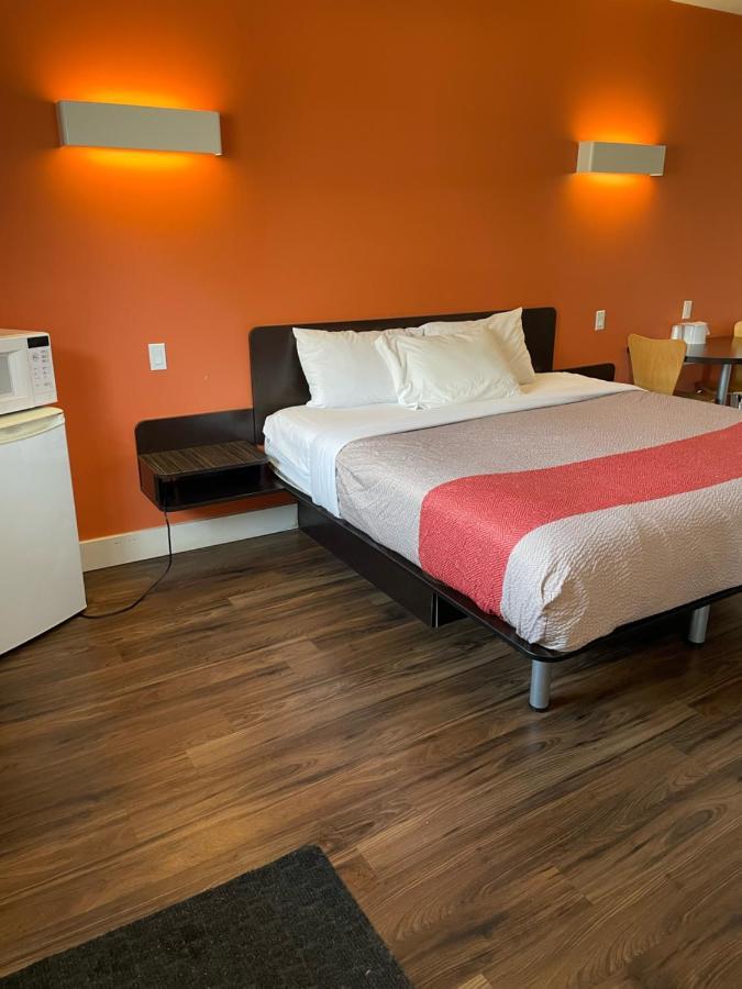 Motel 6-Moncton, Nb Buitenkant foto