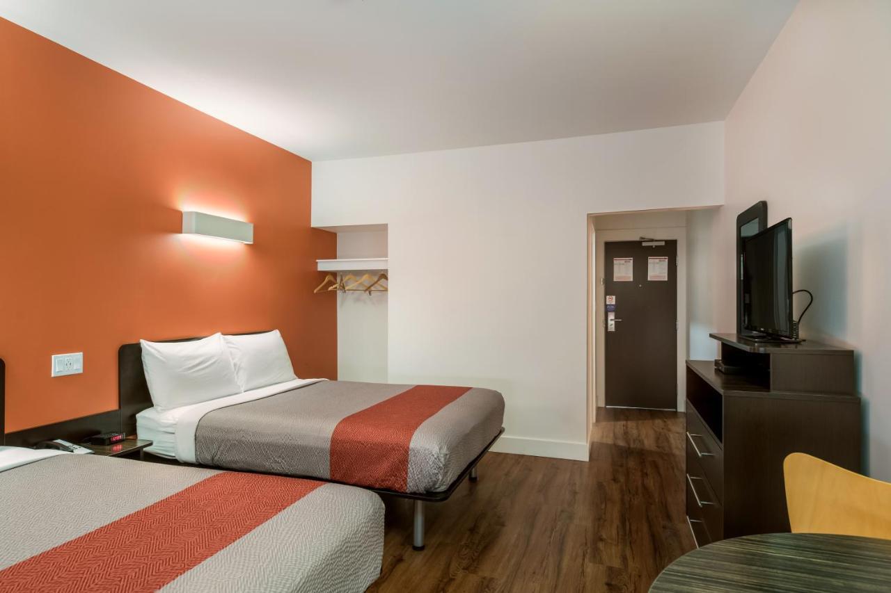 Motel 6-Moncton, Nb Buitenkant foto