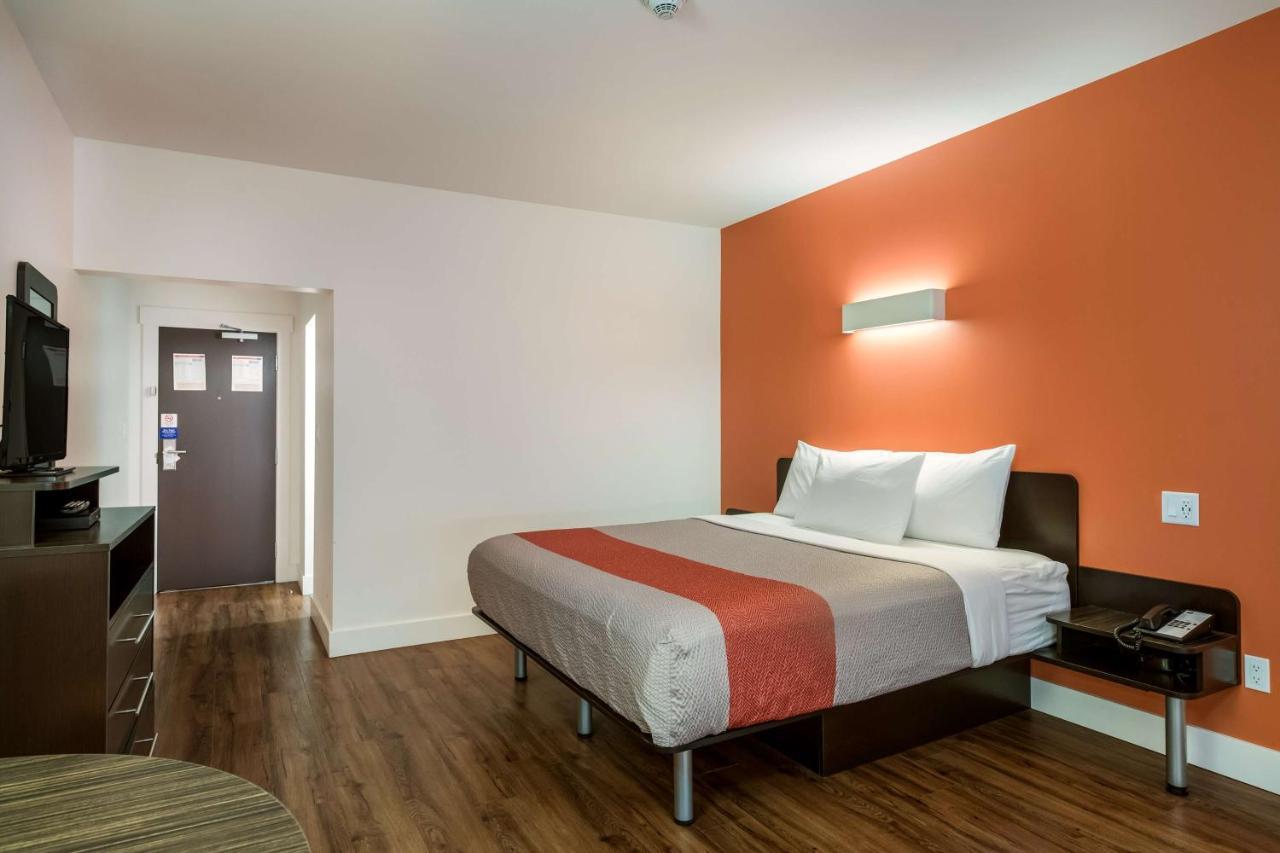 Motel 6-Moncton, Nb Buitenkant foto